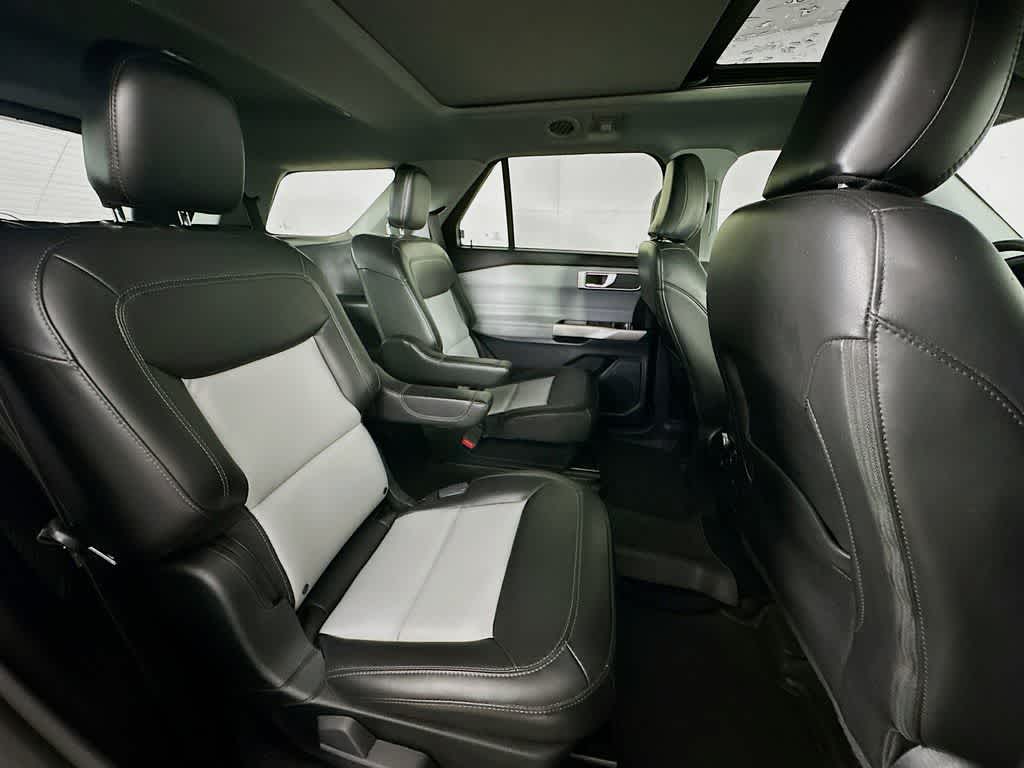 Ford Explorer XLT 2022