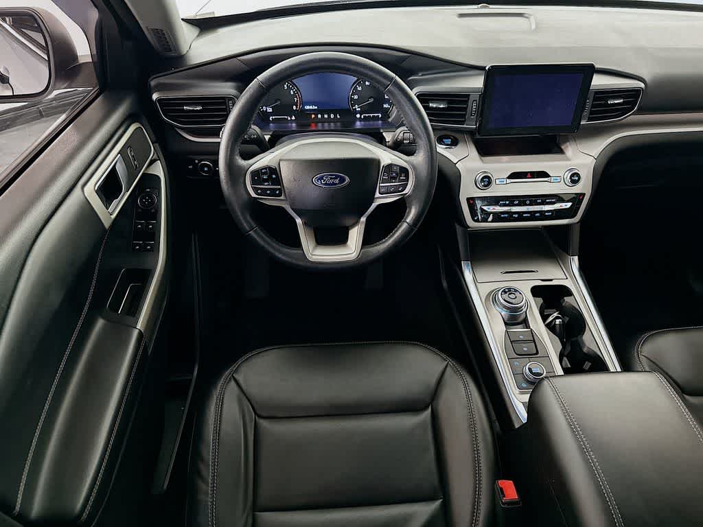 Ford Explorer XLT 2023