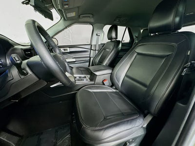 Ford Explorer XLT 2023