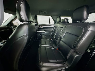 Ford Explorer XLT 2023