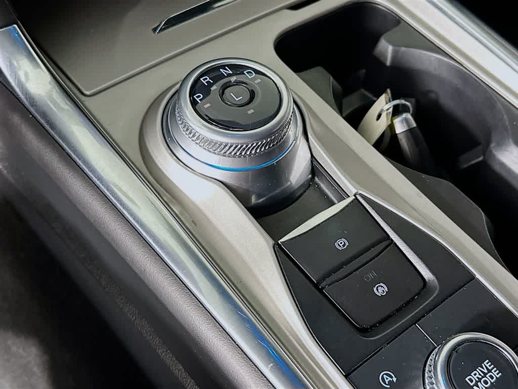 Ford Explorer XLT 2023