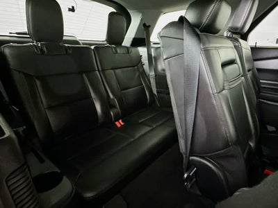 Ford Explorer XLT 2023