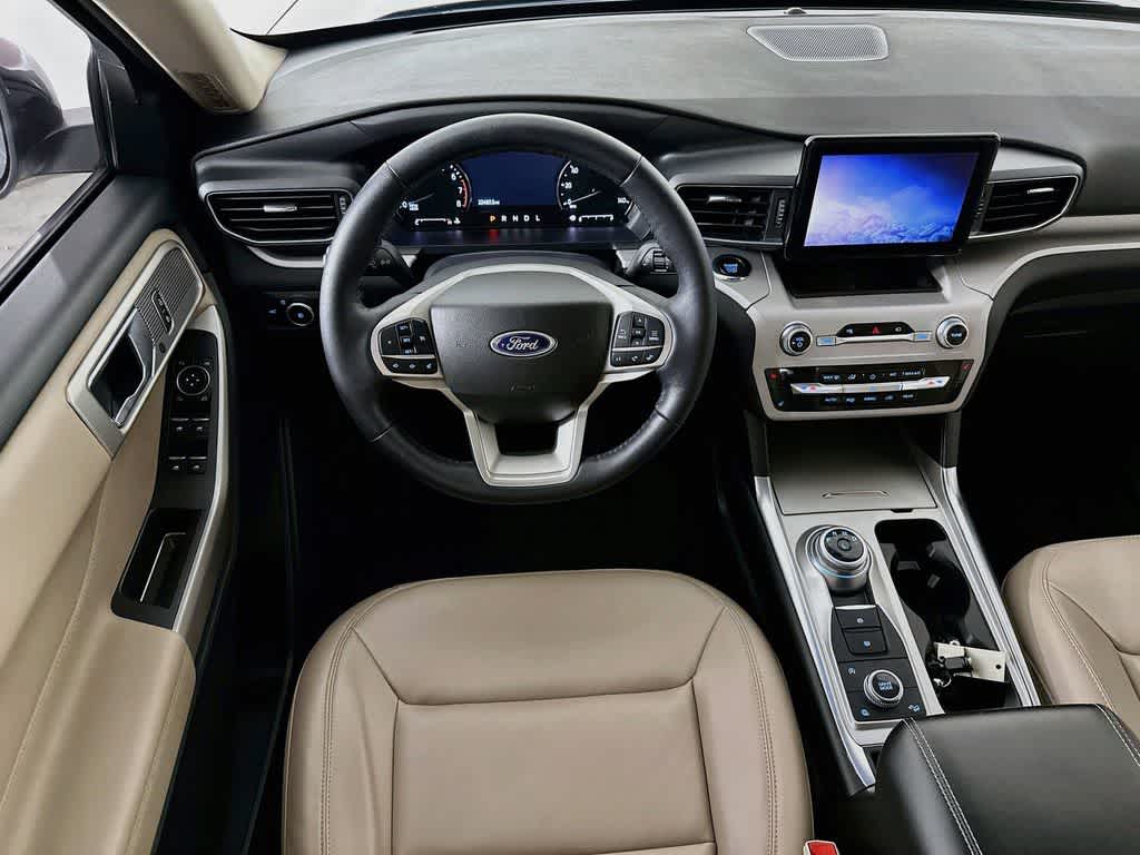 Ford Explorer XLT 2023