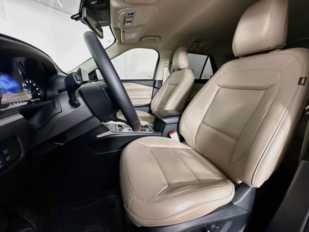 Ford Explorer XLT 2023