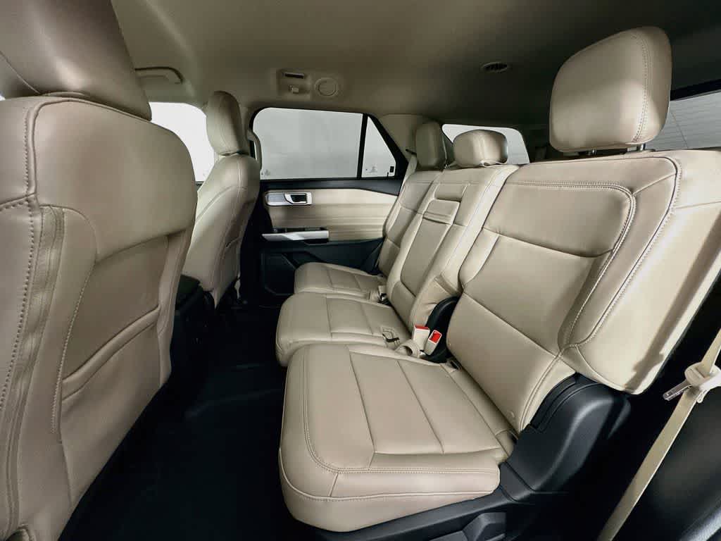 Ford Explorer XLT 2023