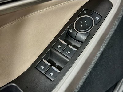 Ford Explorer XLT 2023