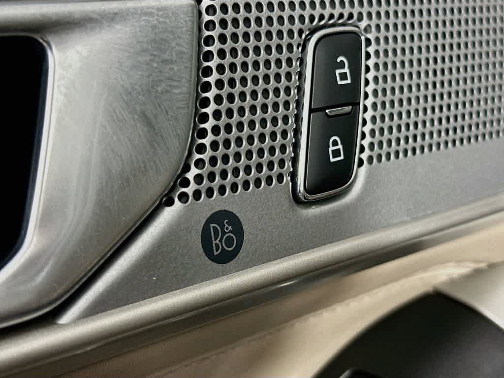 Ford Explorer XLT 2023