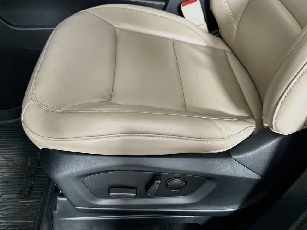 Ford Explorer XLT 2023