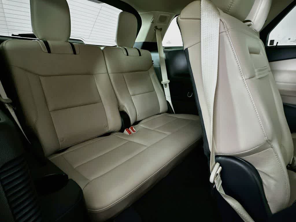 Ford Explorer XLT 2023