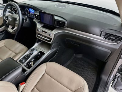 Ford Explorer XLT 2023