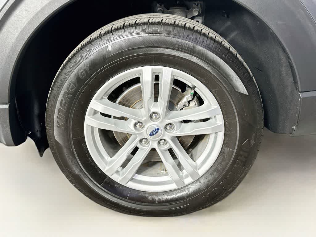 Ford Explorer XLT 2023