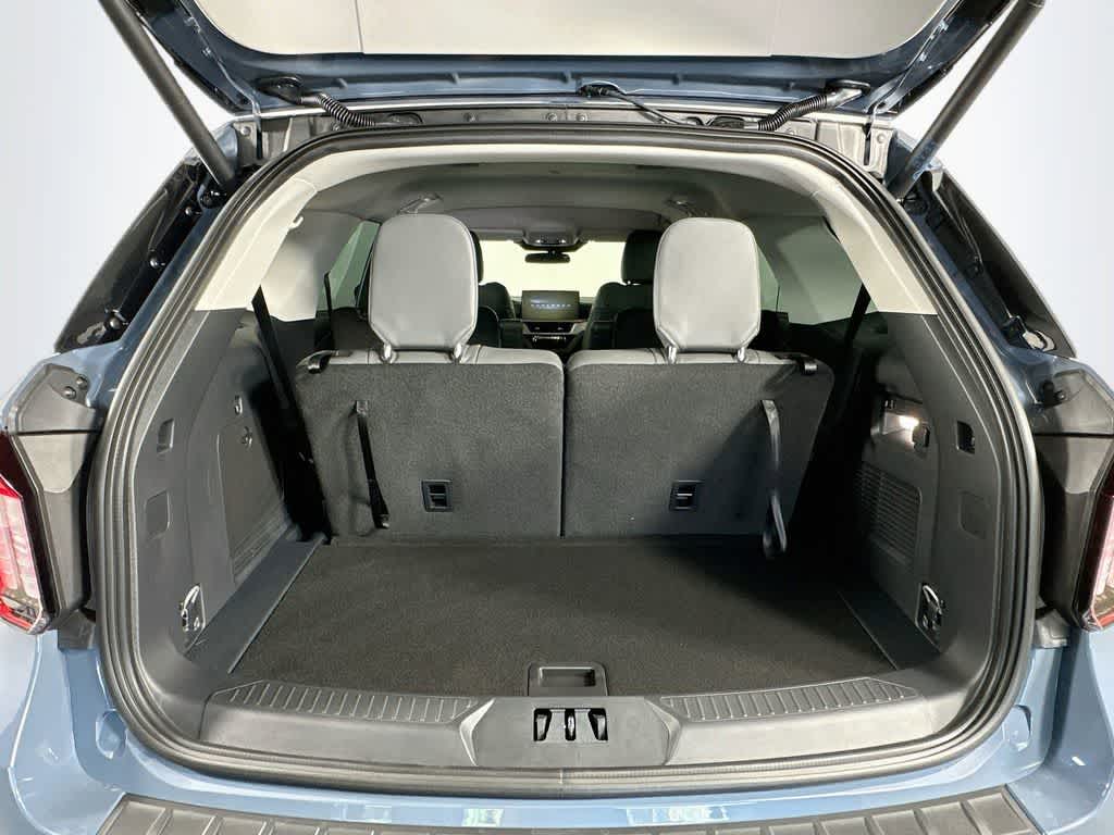 Ford Explorer Active 2026