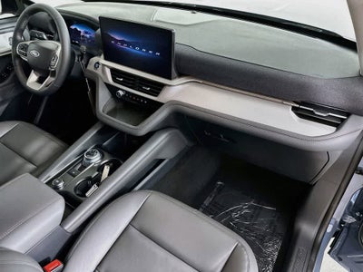 Ford Explorer Active 2026