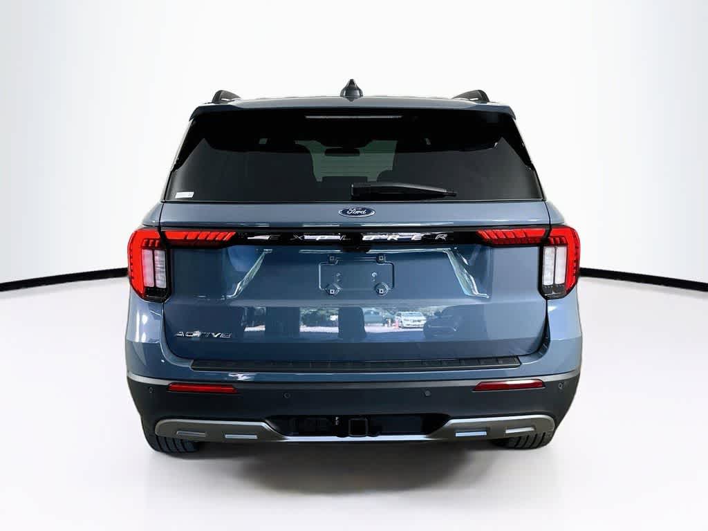 Ford Explorer Active 2026