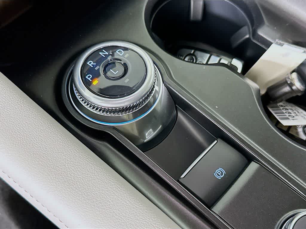 2025 Ford Explorer Activo