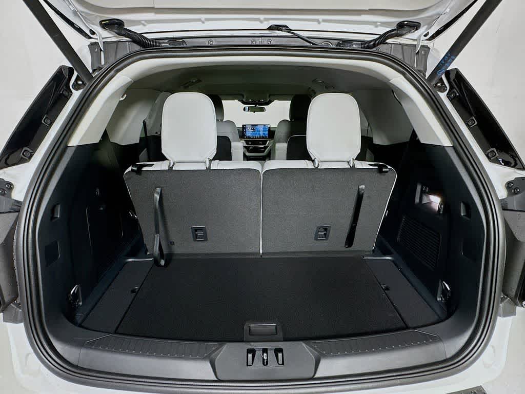 2025 Ford Explorer Activo