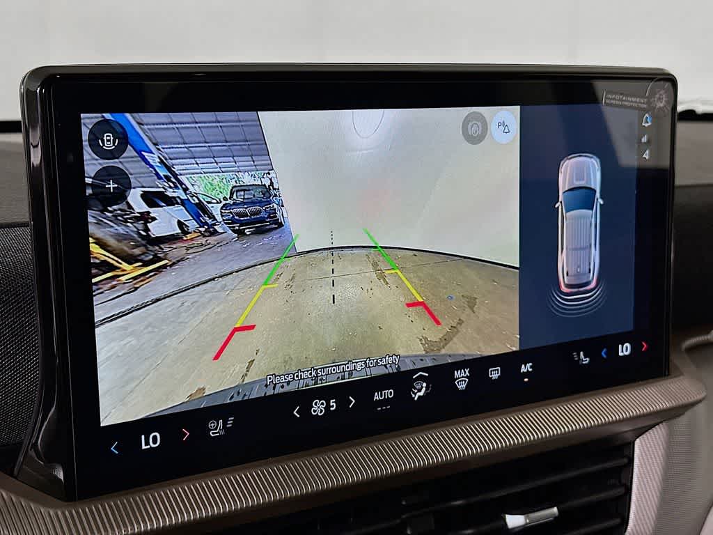 2025 Ford Explorer Activo