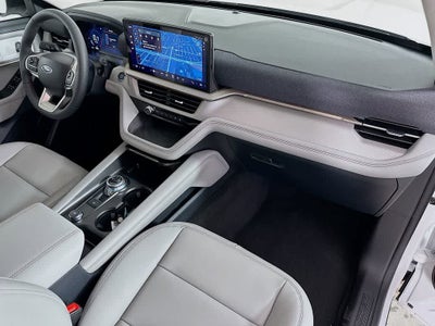 2025 Ford Explorer Activo