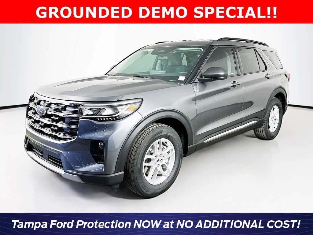 2025 Ford Explorer Activo