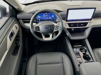 2025 Ford Explorer Activo
