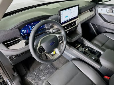2025 Ford Explorer Activo