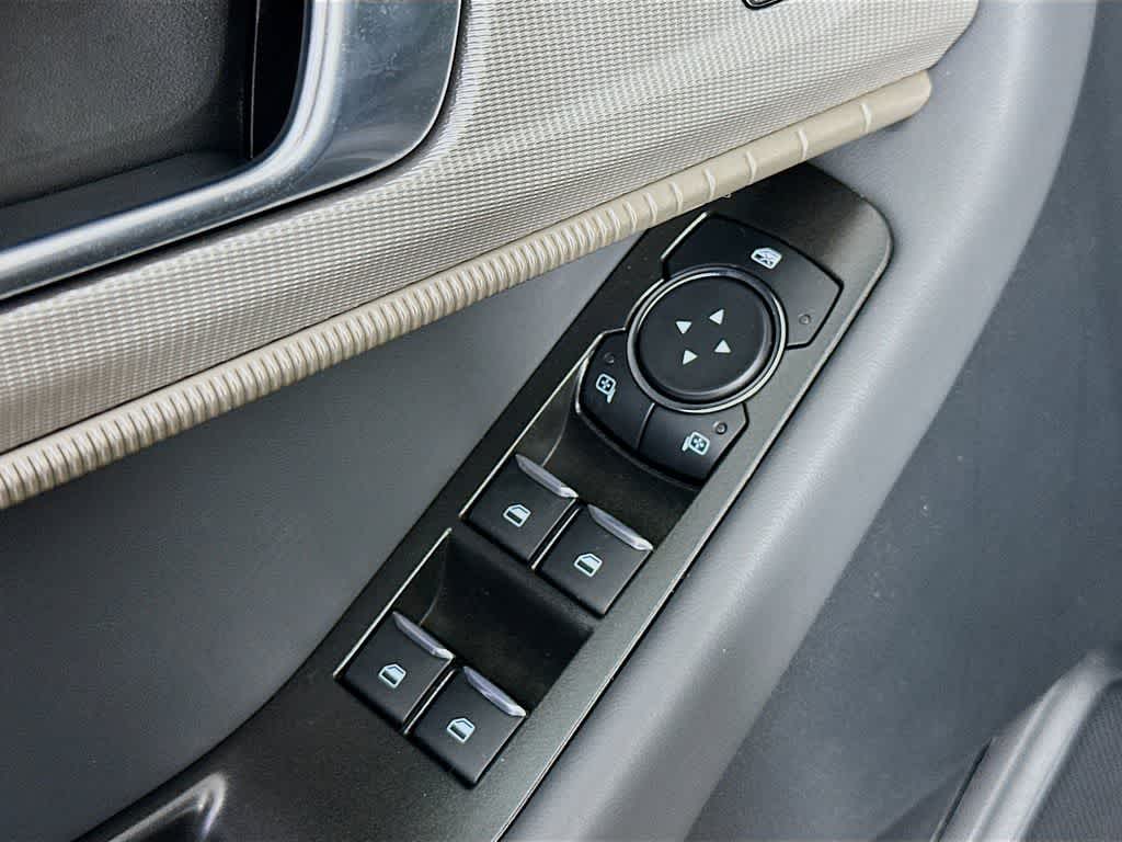 Ford Explorer Active 2026 con paquete 100A