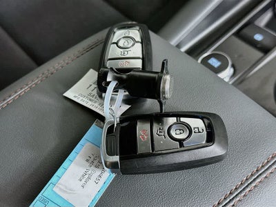 Ford Explorer Active 2026 con paquete 200A