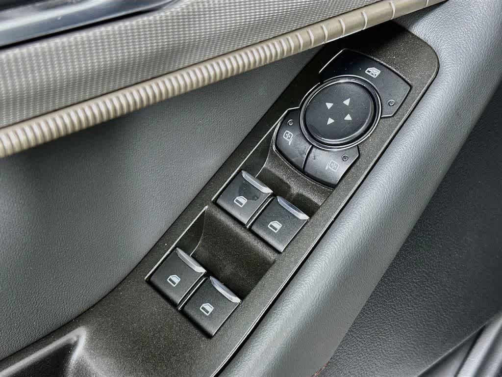 Ford Explorer Active 2026 con paquete 200A