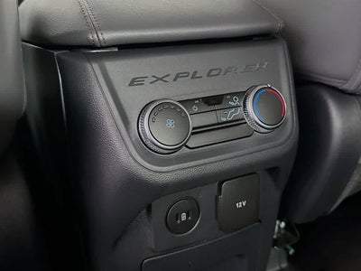 2025 Ford Explorer Activo