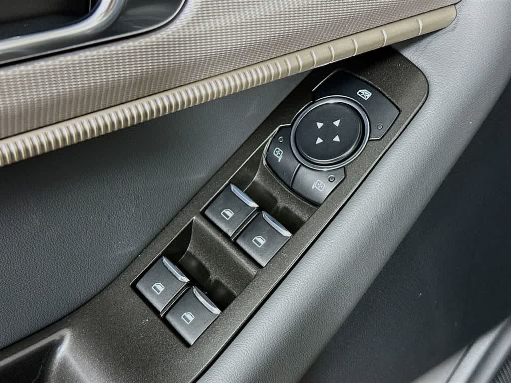 Ford Explorer Active 2026 con paquete 100A