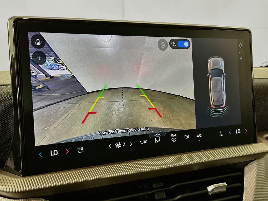 Ford Explorer Active 2026