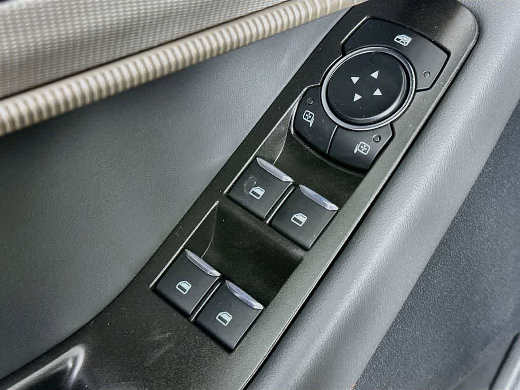 Ford Explorer Active 2026