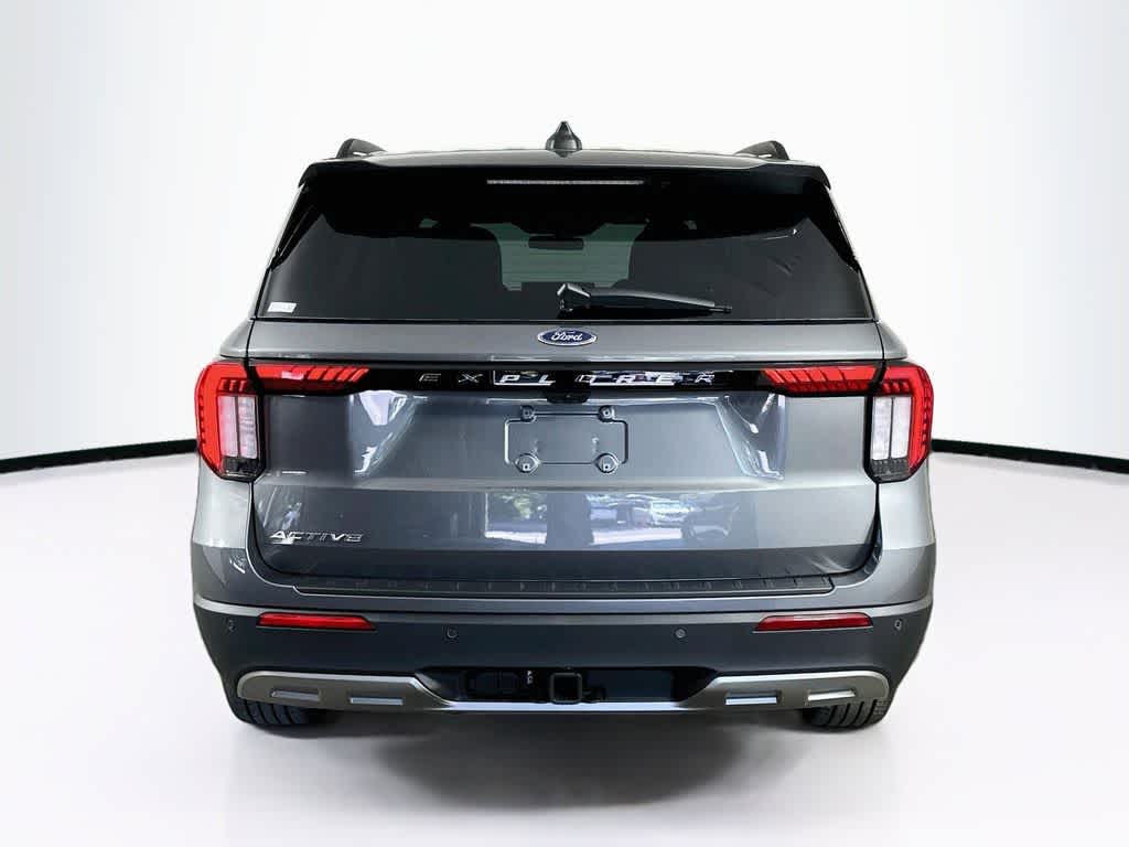 Ford Explorer Active 2026