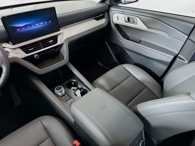 Ford Explorer Active 2026