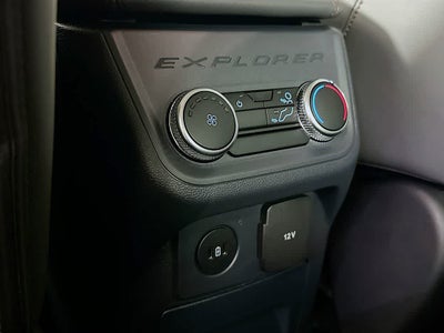 Ford Explorer Active 2026