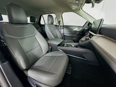 Ford Explorer Active 2026