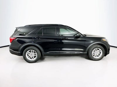 Ford Explorer Active 2026
