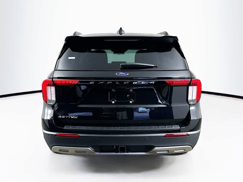 Ford Explorer Active 2026