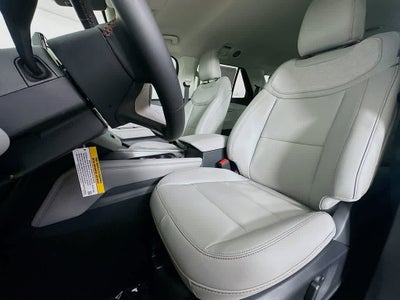 2025 Ford Explorer Activo