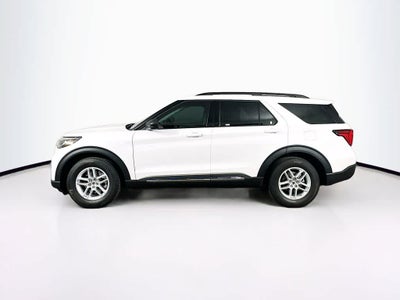 2025 Ford Explorer Activo