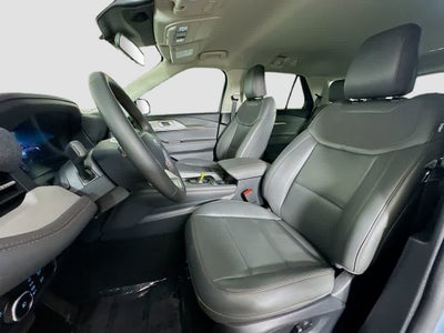 2025 Ford Explorer Activo