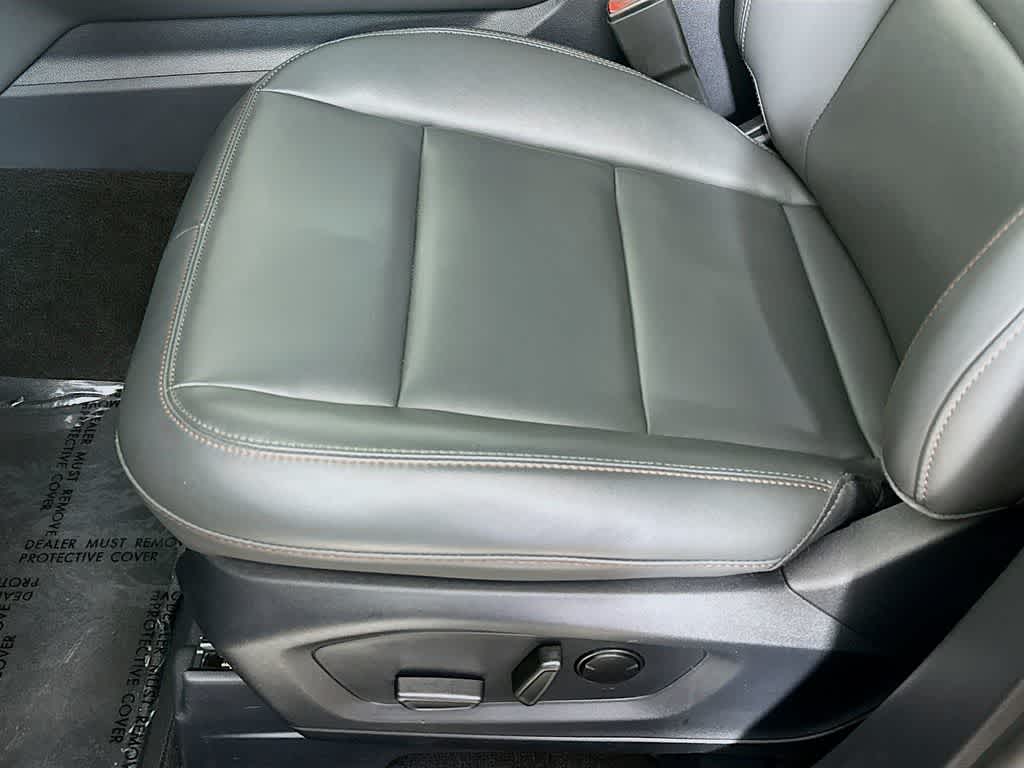 2025 Ford Explorer Activo
