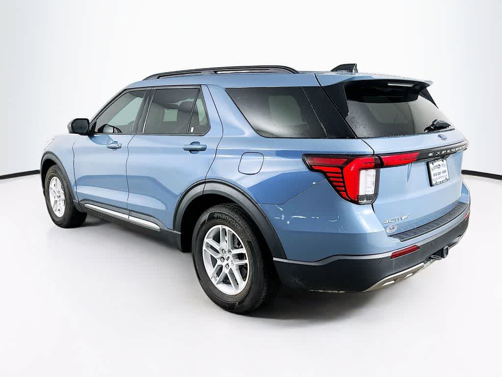 2025 Ford Explorer Activo
