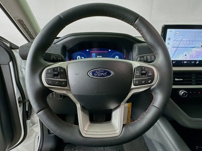 2025 Ford Explorer Activo