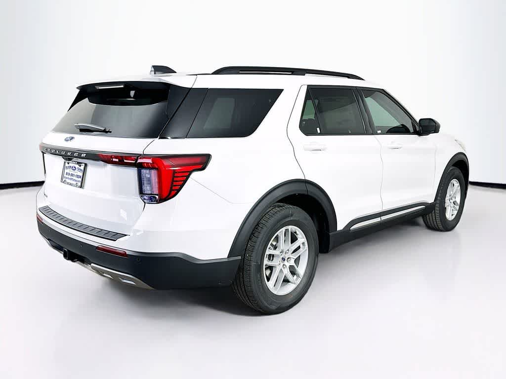 2025 Ford Explorer Activo