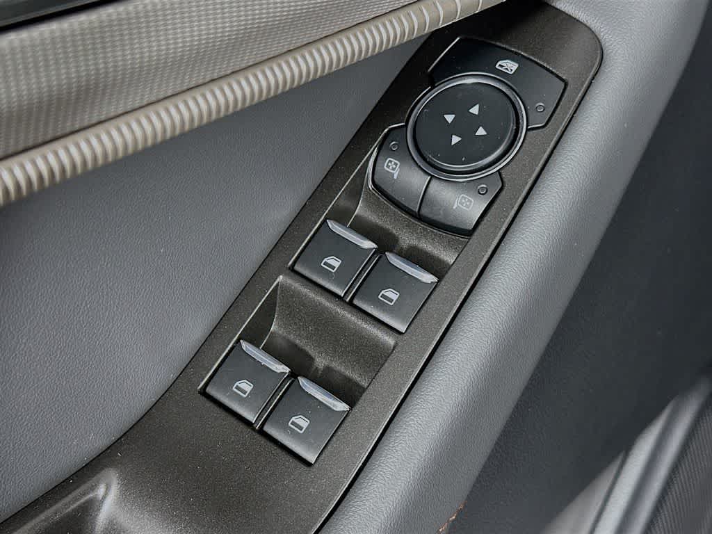 Ford Explorer Active 2026 con paquete 200A