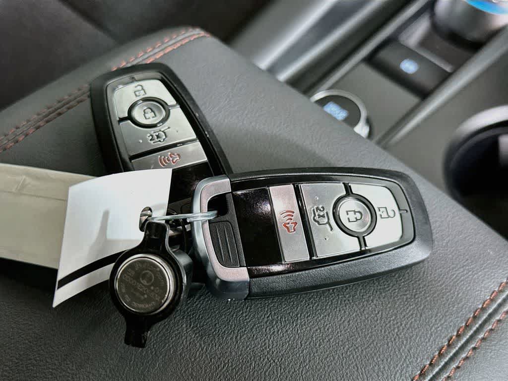 Ford Explorer Active 2026 con paquete 200A