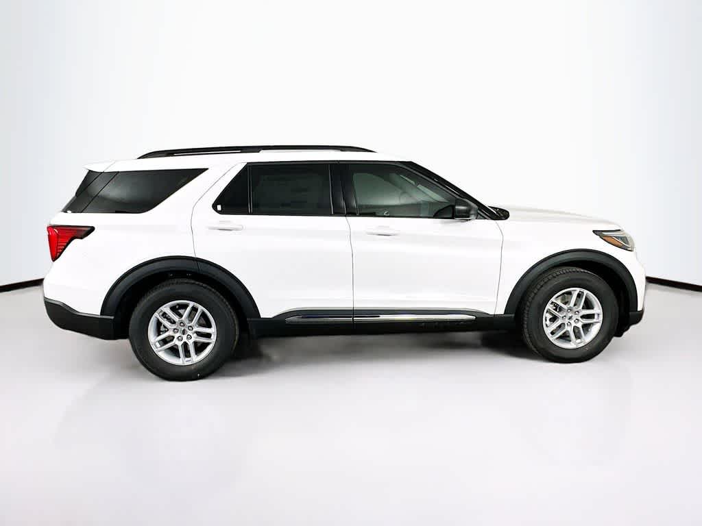 2025 Ford Explorer Activo