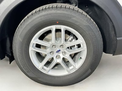 2025 Ford Explorer Activo