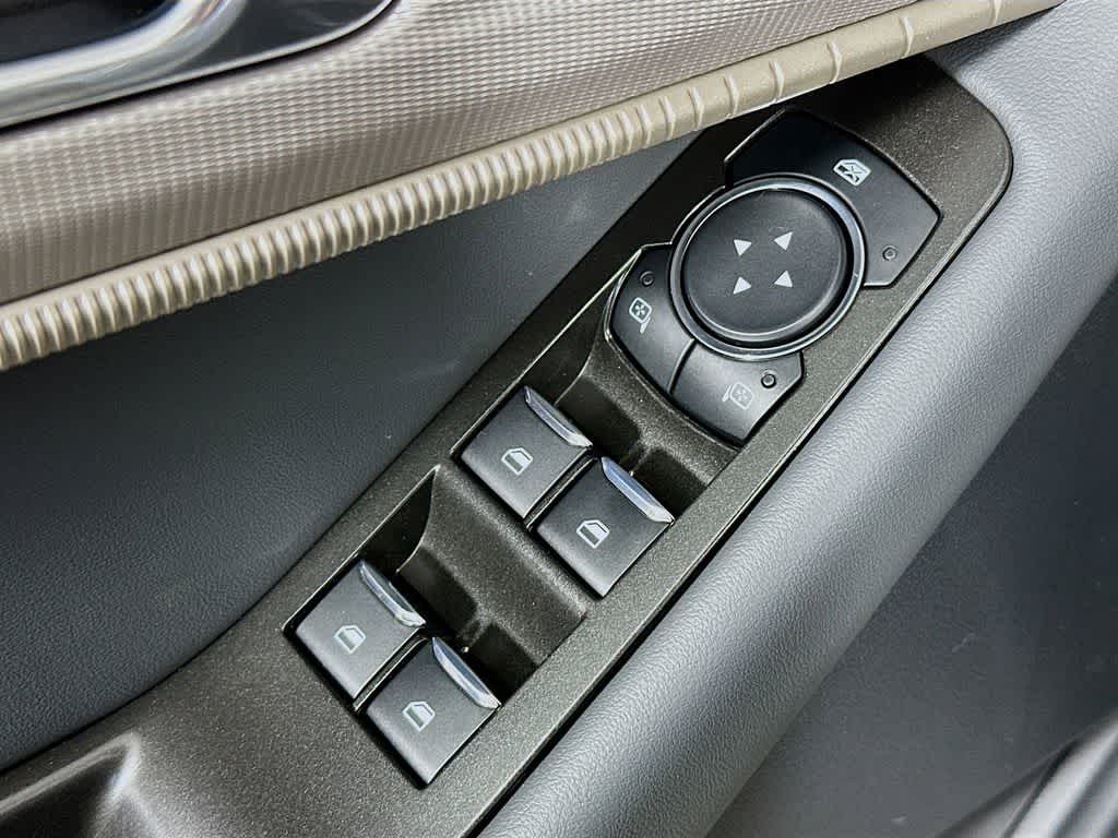 Ford Explorer Active 2026 con paquete 100A